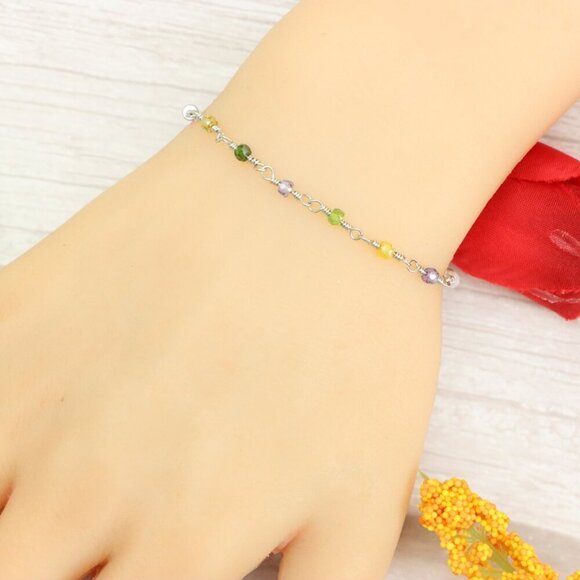 "Trendy Handmade Bracelet – A Thoughtful Gift for Girls & Women | UNVRC1470 - Picture 2 of 10